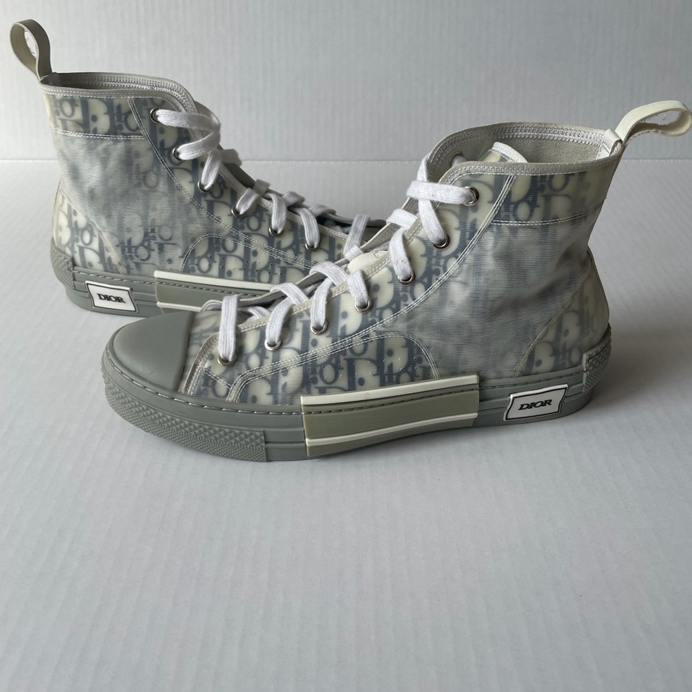 Dior Men’s White and Gray Sneakers